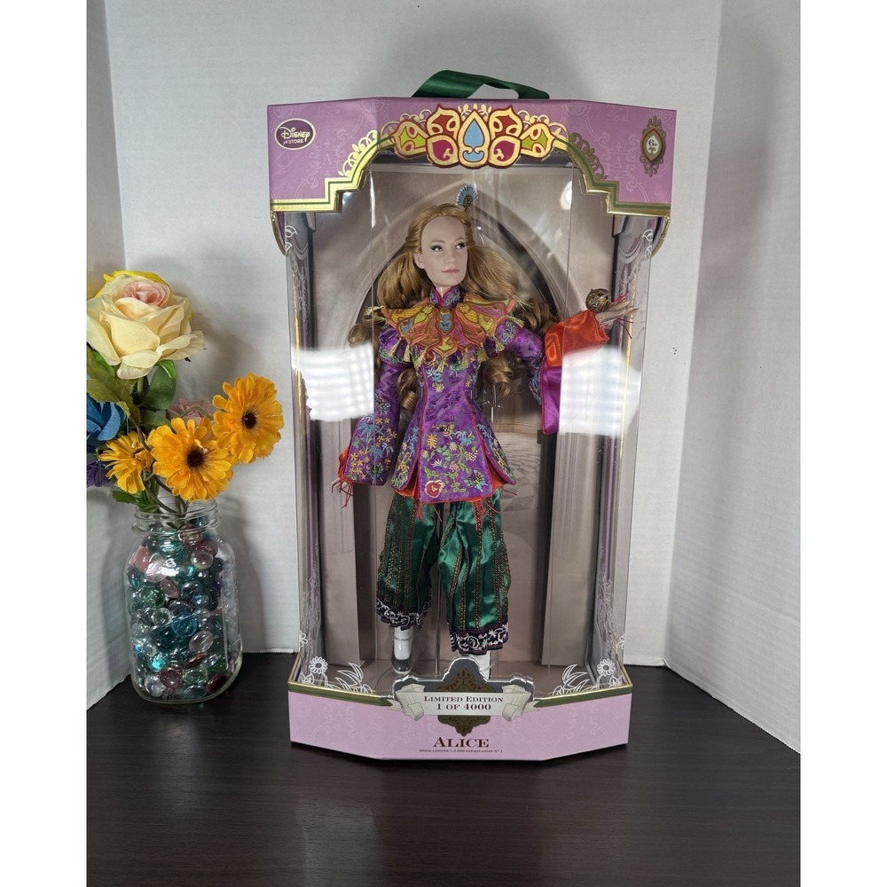 Disney Store Alice Through The Looking Glass 17" Doll Limited Edition 1 of‎ 4000